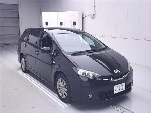 TOYOTA WISH 2012