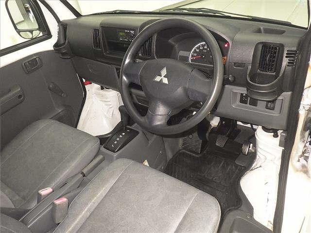 MITSUBISHI MINICAB VAN 2012