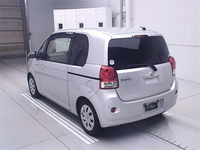 TOYOTA PORTE 2014
