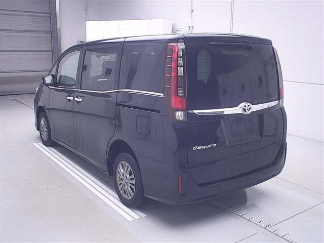 TOYOTA ESQUIRE 2016