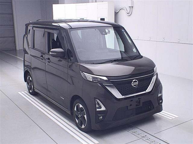 NISSAN ROOX 2020