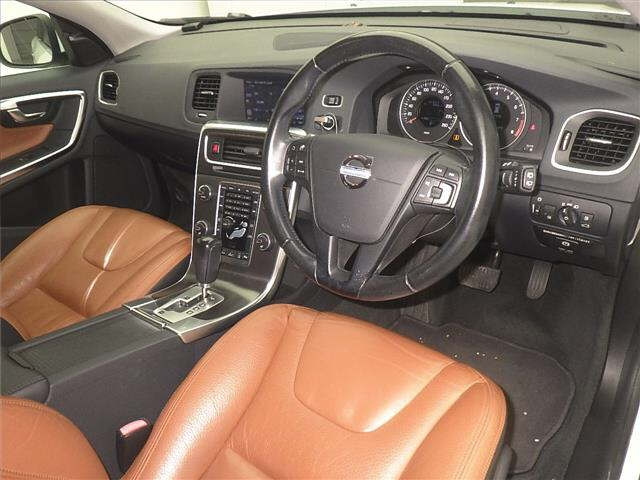 VOLVO V60 2012