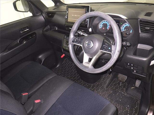 NISSAN ROOX 2020