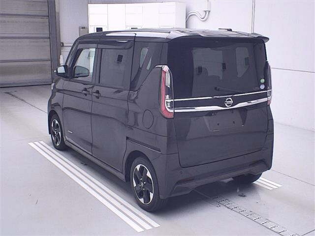 NISSAN ROOX 2020