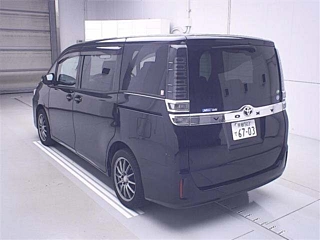 TOYOTA VOXY 2020