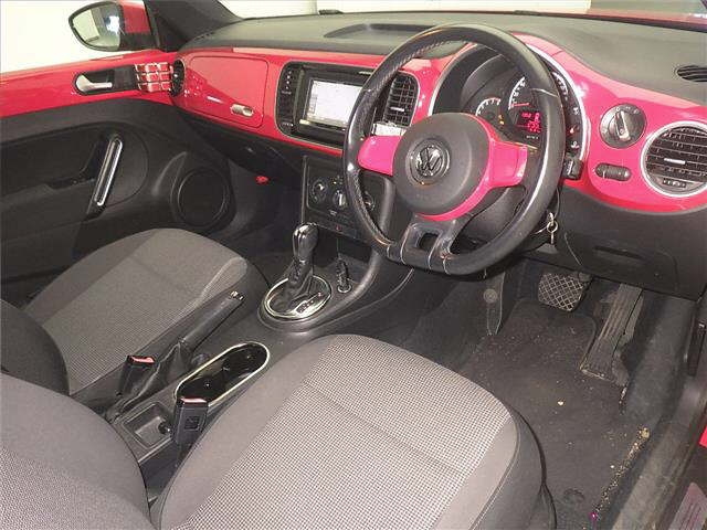 VOLKSWAGEN THE BEETLE 2013