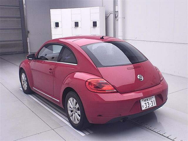 VOLKSWAGEN THE BEETLE 2013