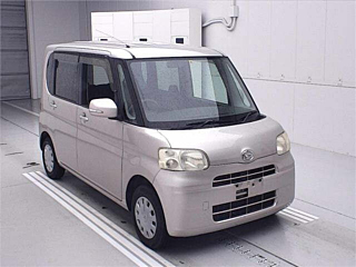 DAIHATSU TANTO 2010