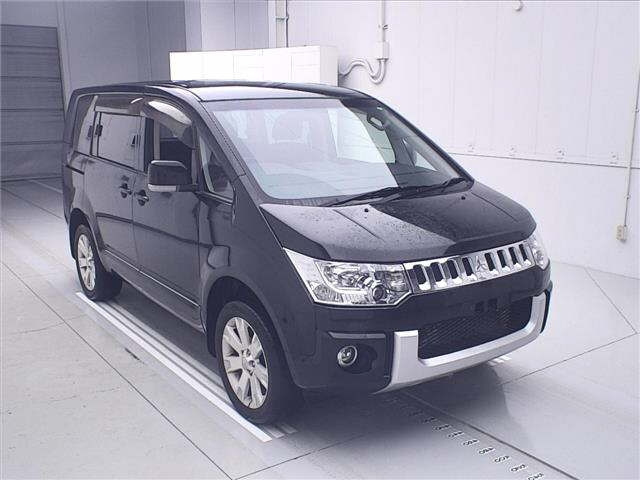 MITSUBISHI DELICA D5 2014