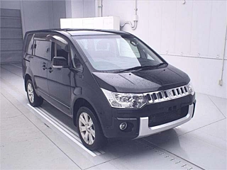 MITSUBISHI DELICA D5 2014