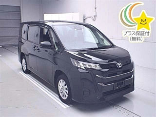 TOYOTA NOAH 2022