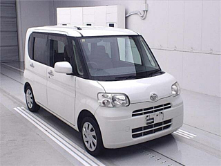 DAIHATSU TANTO 2012