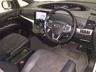 TOYOTA ESTIMA 2017