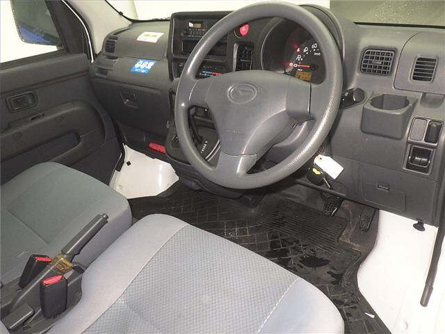 DAIHATSU HIJET VAN 2016