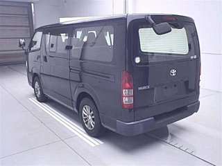 TOYOTA HIACE VAN 2016