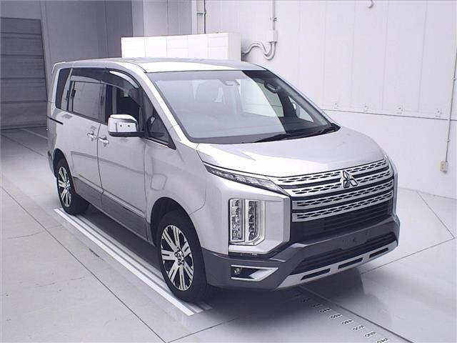 MITSUBISHI DELICA D5 2019