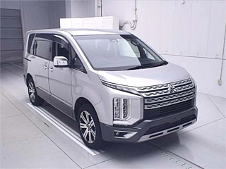 MITSUBISHI DELICA D5 2019