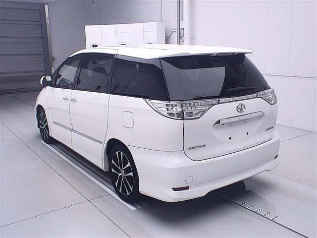 TOYOTA ESTIMA 2015