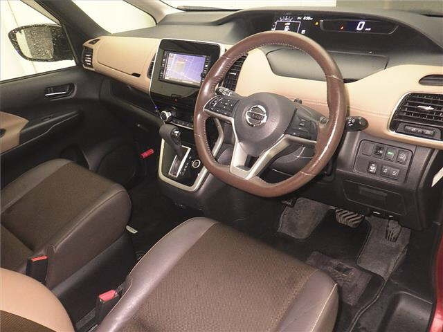 NISSAN SERENA 2017