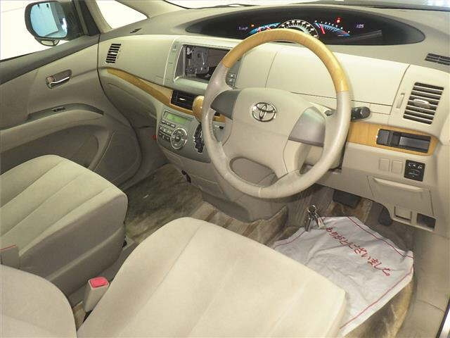 TOYOTA ESTIMA 2008