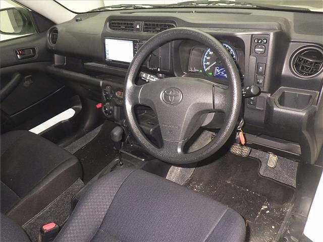 TOYOTA PROBOX 2022