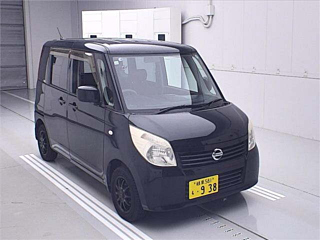 NISSAN ROOX 2011