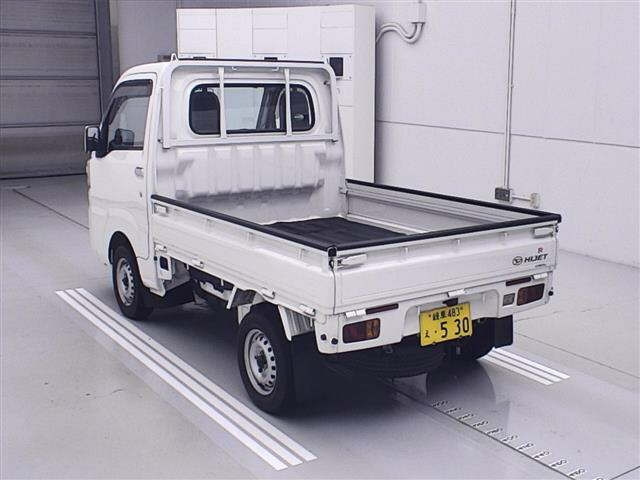 DAIHATSU HIJET TRUCK 2015