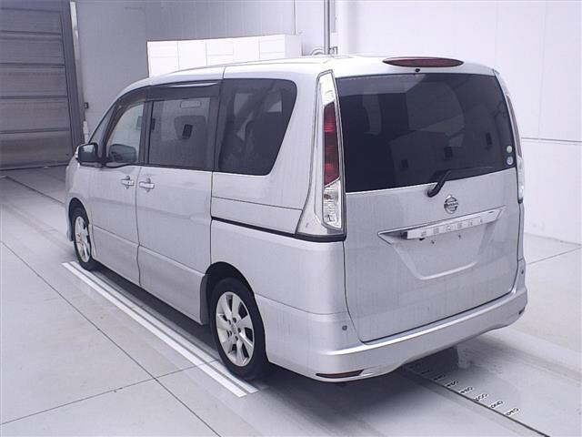 NISSAN SERENA 2011