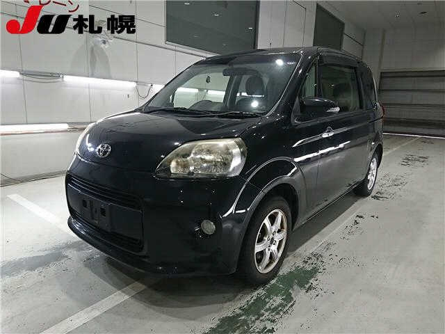 TOYOTA PORTE 2012