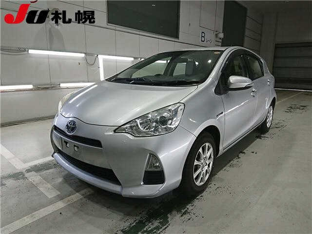 TOYOTA AQUA 2012