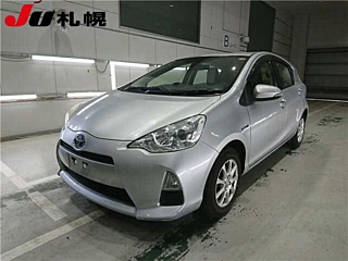 TOYOTA AQUA 2012