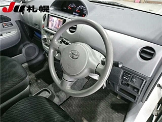 TOYOTA SIENTA 2008