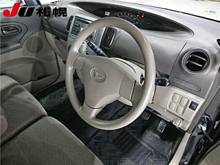 DAIHATSU TANTO 2010