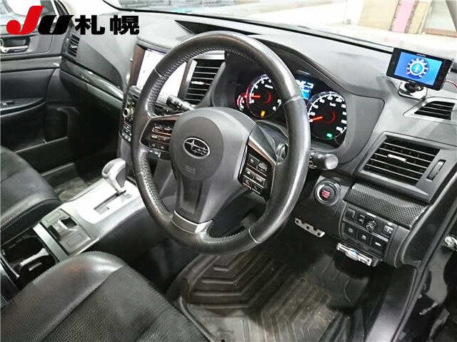 SUBARU LEGACY OUTBACK 2012