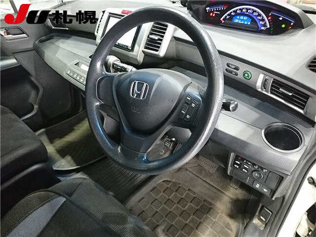 HONDA FREED 2012