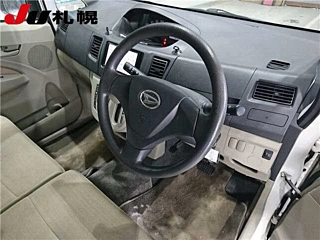 DAIHATSU MOVE 2011