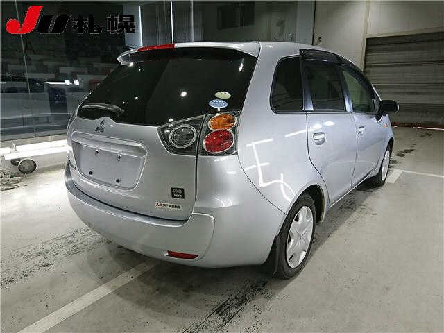 MITSUBISHI COLT PLUS 2009