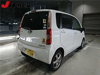 DAIHATSU MOVE 2011