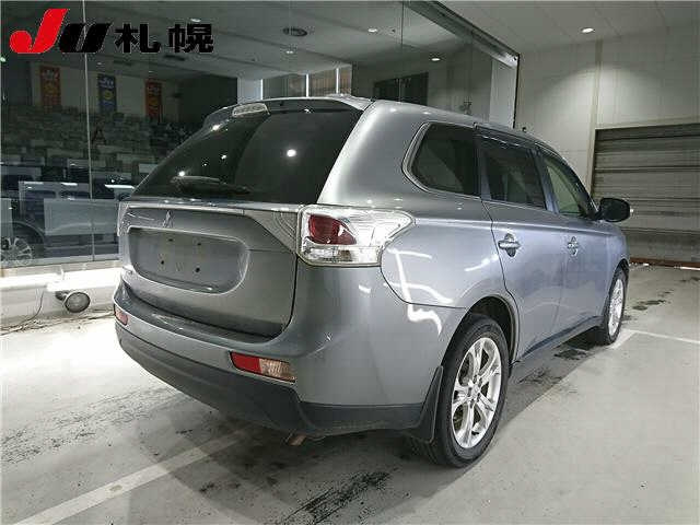 MITSUBISHI OUTLANDER 2012