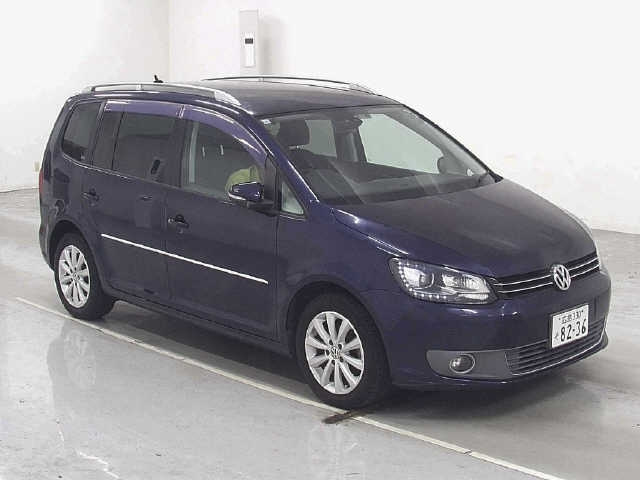 VOLKSWAGEN GOLF TOURAN 2011