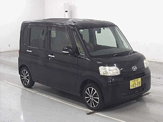 DAIHATSU TANTO 2011