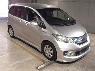 HONDA FREED 2013