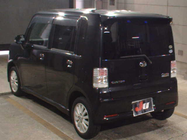 DAIHATSU MOVE CONTE 2011