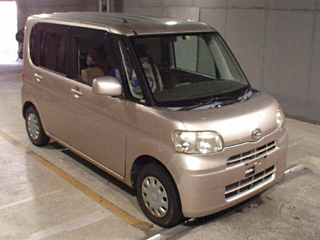DAIHATSU TANTO 2008
