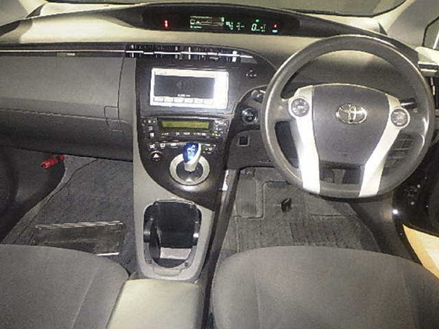 TOYOTA PRIUS 2010