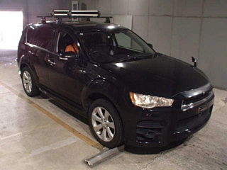 MITSUBISHI OUTLANDER 2011