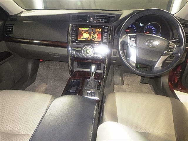 TOYOTA MARK X 2010