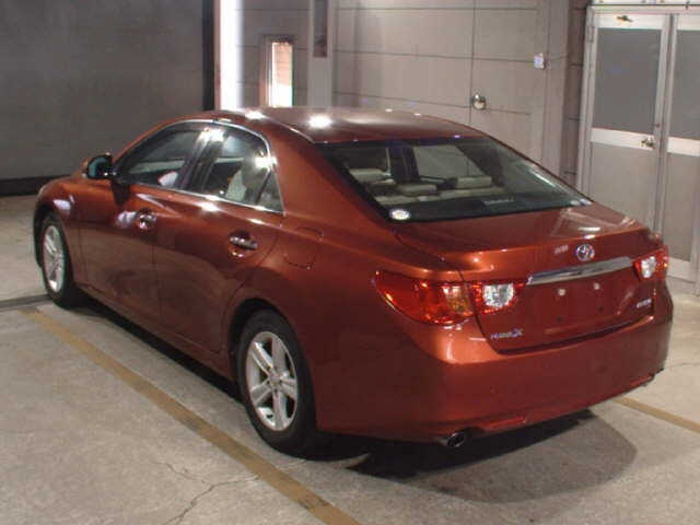 TOYOTA MARK X 2010