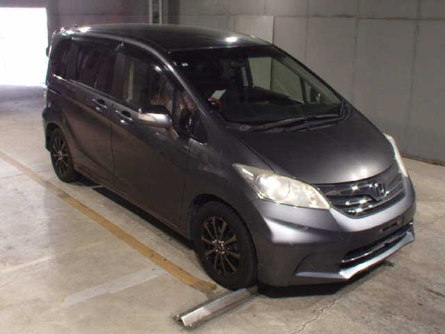 HONDA FREED 2012