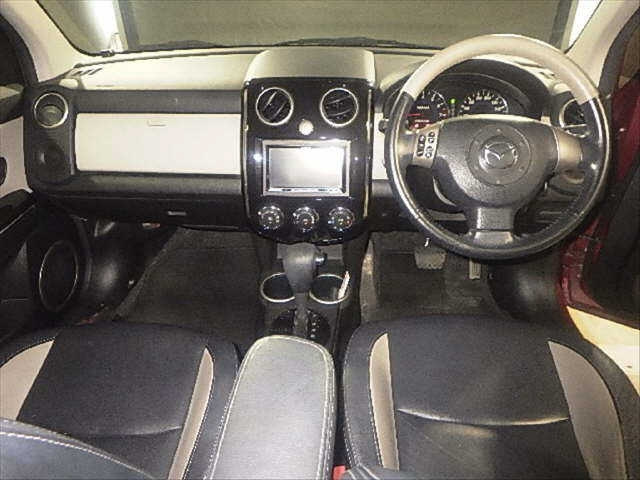 MAZDA VERISA 2013